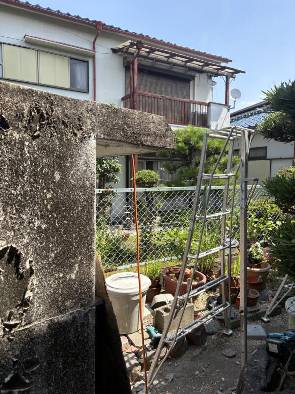 堺市南区でコンクリートはつり作業前